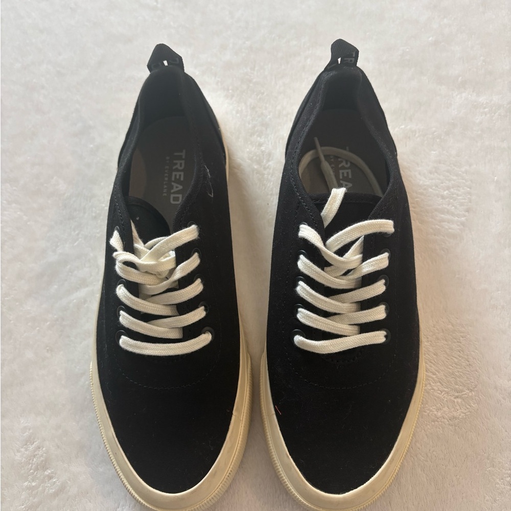 Everlane Classic Cotton Chic Black Canvas Everyday Sneakers Women’s size 7 NWOT